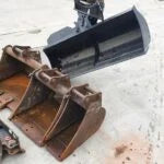 CAT 302.2D 2,1 T + 3 GODETS Mein Shop
