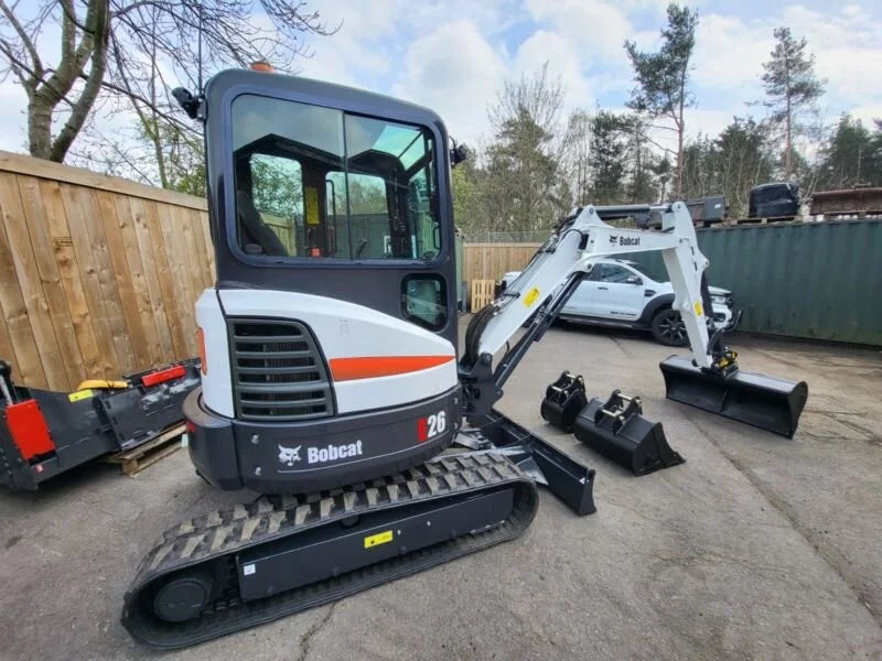 BOBCAT E26 + 3 GODETS Mein Shop