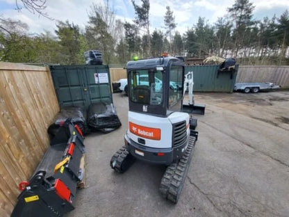 BOBCAT E26 + 3 GODETS Mein Shop