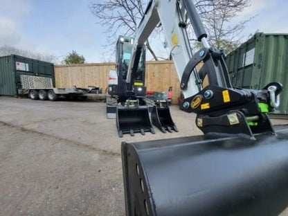BOBCAT E26 + 3 GODETS Mein Shop