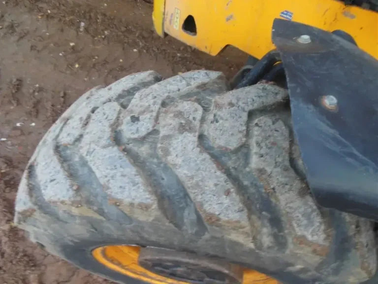 JCB 3CX, 4X4 Mein Shop