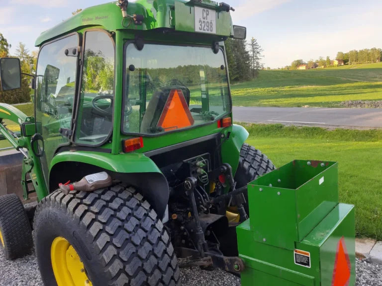JOHN DEERE 4520 AVEC CHARGEUR FRONTAL Mein Shop