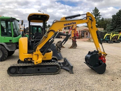 KOMATSU PC30MR + 3 GODETS Mein Shop