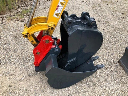 KOMATSU PC30MR + 3 GODETS Mein Shop